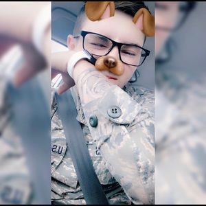 Meet your Posher, Dillon